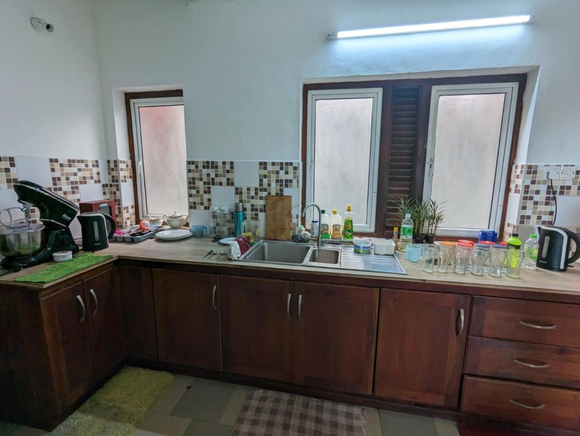 Shiranthi Guest House Rajagiriya Extérieur photo