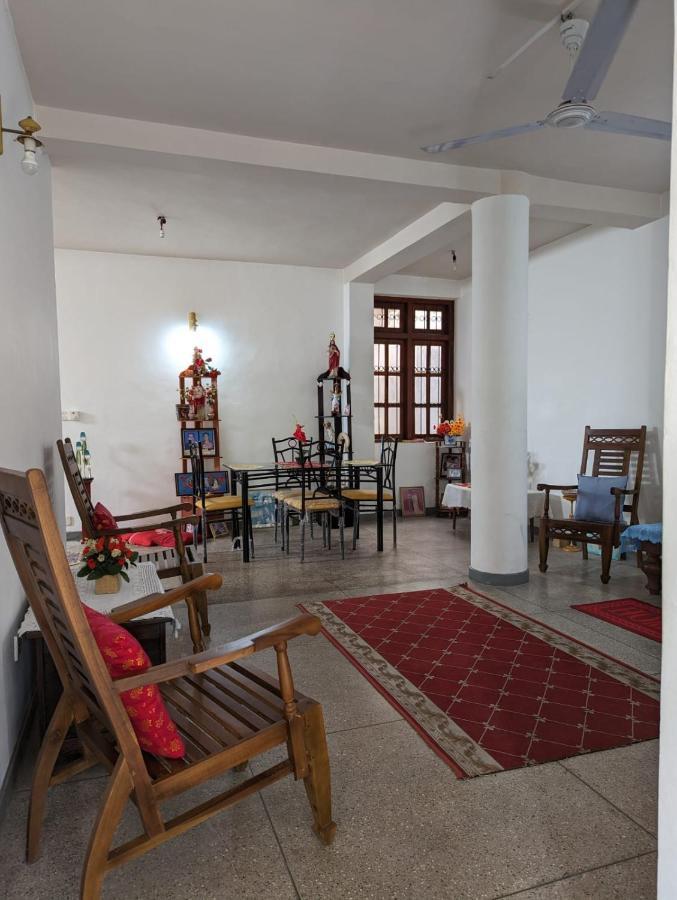 Shiranthi Guest House Rajagiriya Extérieur photo